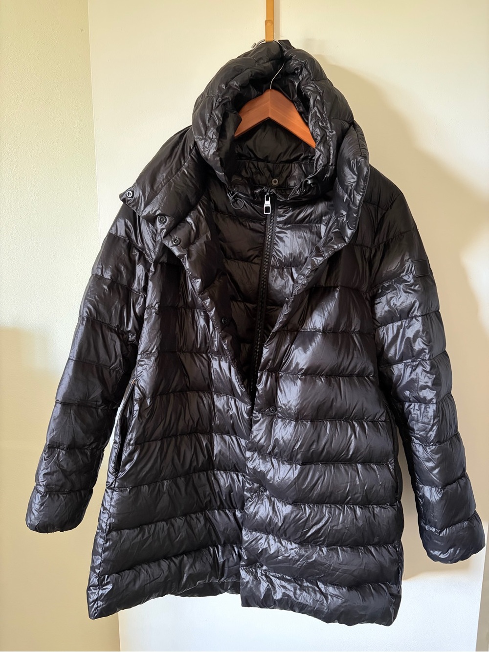 TUMI Black Lightweight Down Puffer Coat Convertible Backpack XL
